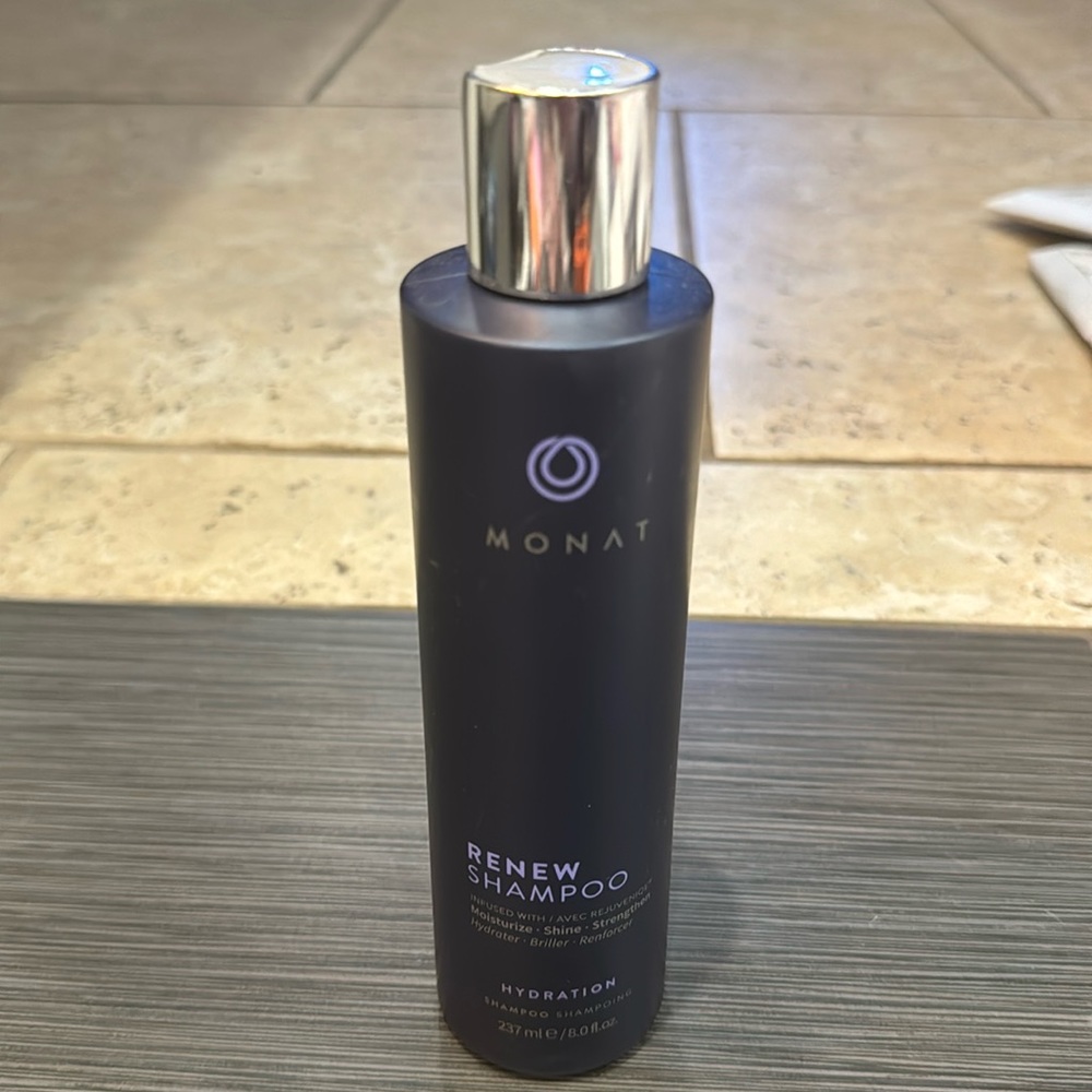 Never used Monet renew shampoo for hydration